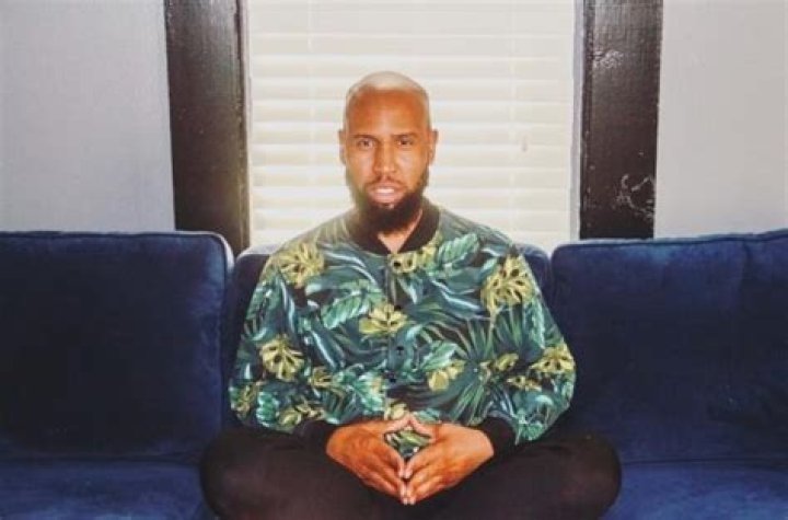 Claude Kelly Height, Weight, Age, Girlfriend, Family, Facts, Biography