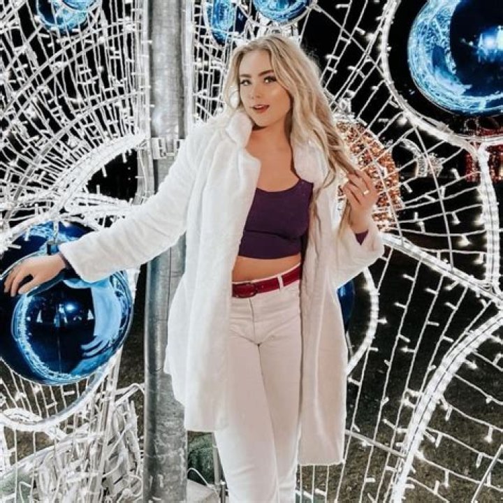 Mila Nabours Height, Weight, Age, Education, Family