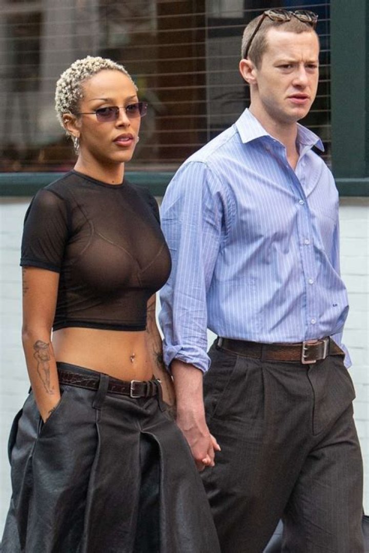 Rihanna Quinn Height, Weight, Age, Boyfriend, Family, Facts, Biography