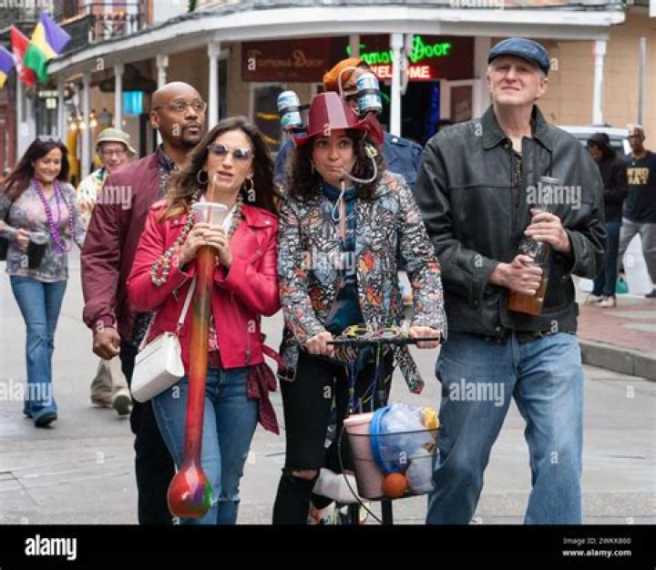 Who is LaVar Walker Dating Now