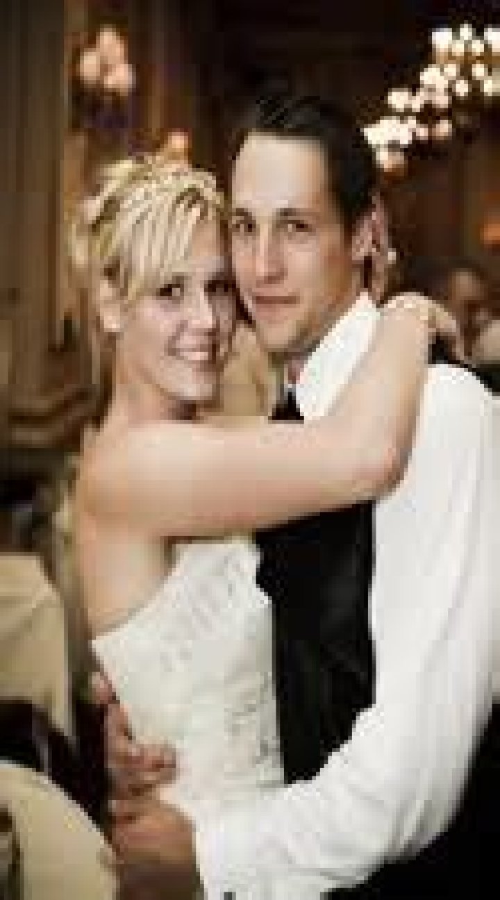 Who is Travis Zajac Dating Now?